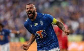 零下2℃生死局！波兹南主场死磕德甲残阵，定位球或成破局密钥