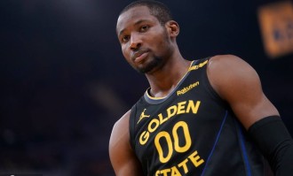 太阳国王都承诺库明加先发+球员选项 勇士无法承诺